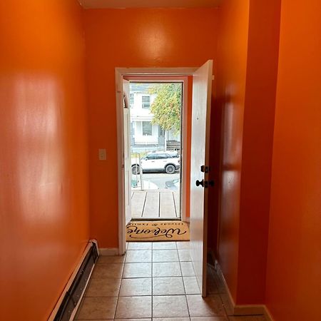 Fidelia Halos Room Queen Bed, Minutes From Newark Liberty International Airport And Newark Penn Station Bagian luar foto